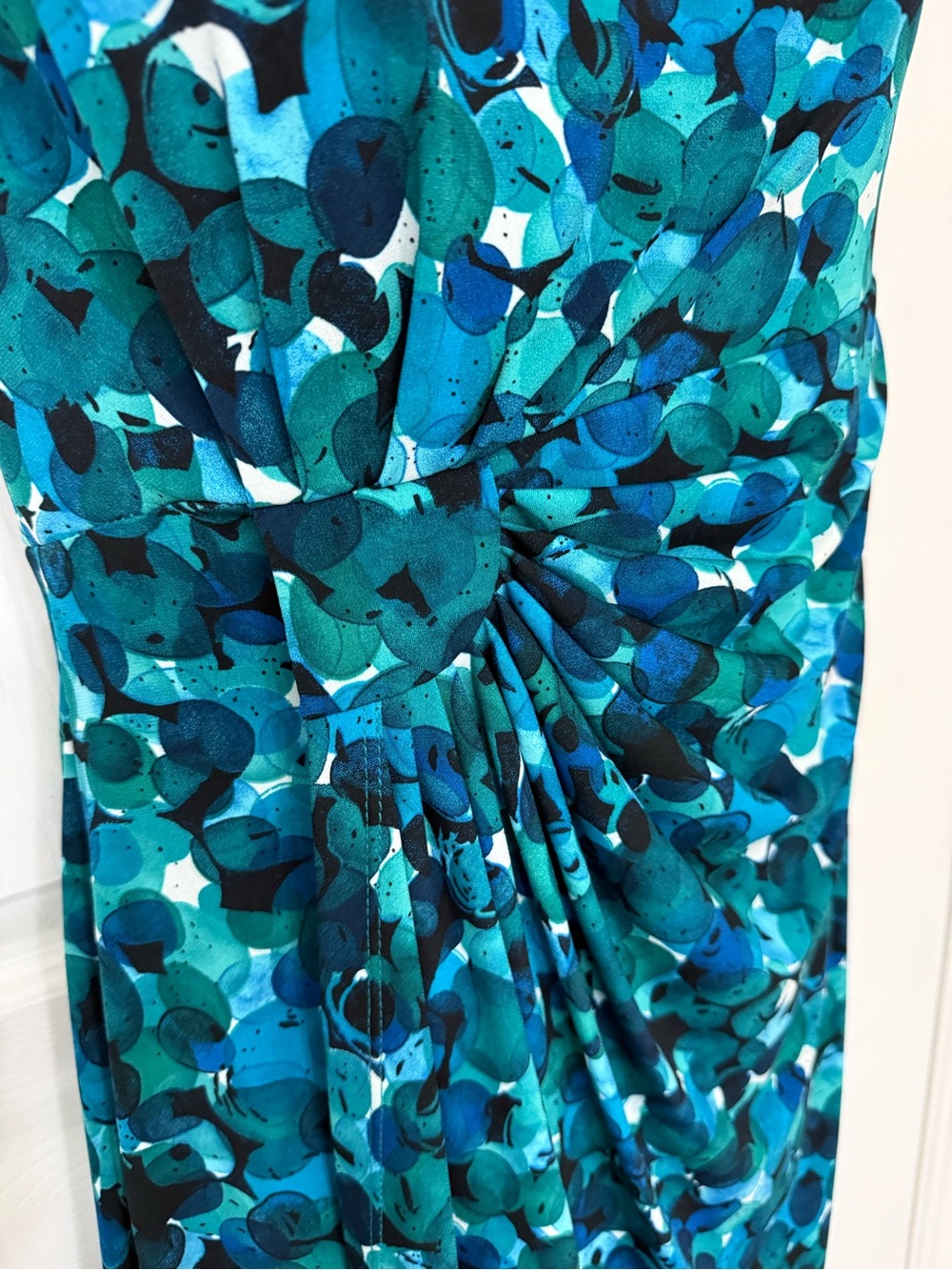 Connected Apparel Blue Abstract Print Ruched Sheath Dress Size 6 - Picture 8 of 13